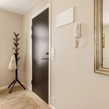 Апартаменты At Bryggen - Modern 1 Bedroom Apartment! Берген